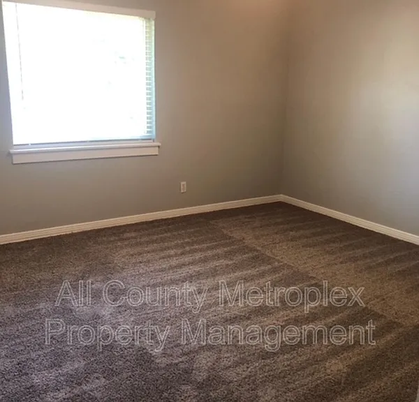 3984 Park Ln — Photo 16
