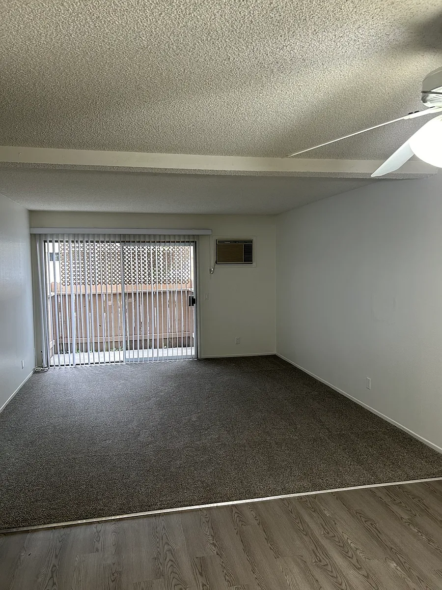 Building Photo - 5252 Bishop St #8
