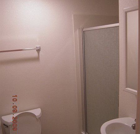 4th image of 1581 Mendenhall Dr APT 4
