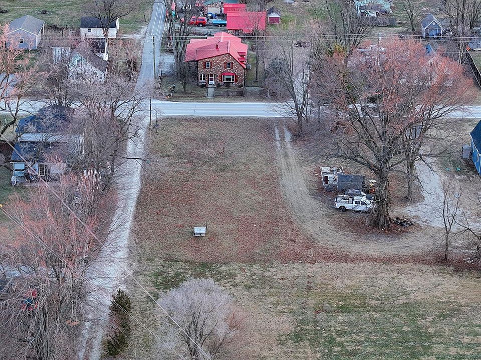 1st image of 330 E 206th St