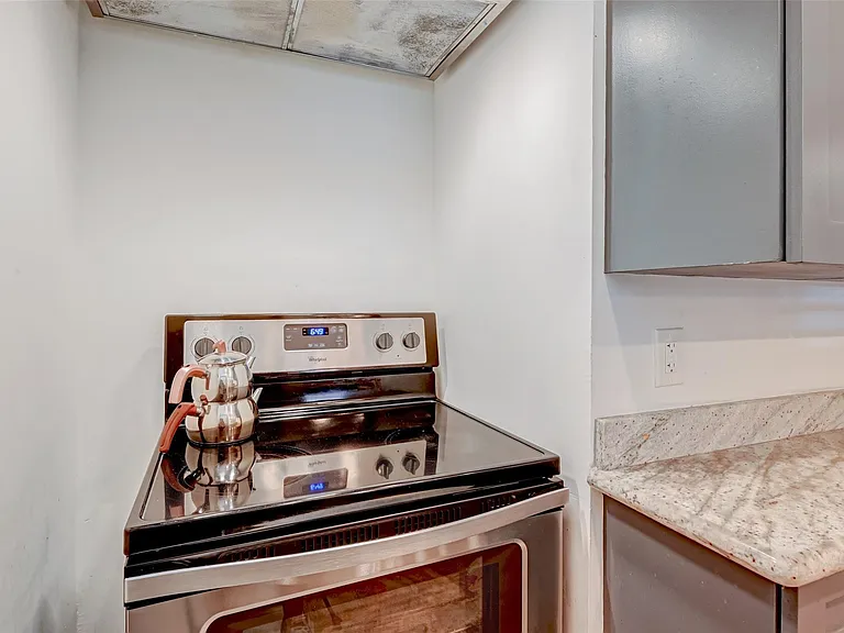 5863 Inwood Dr #5 — Photo 17