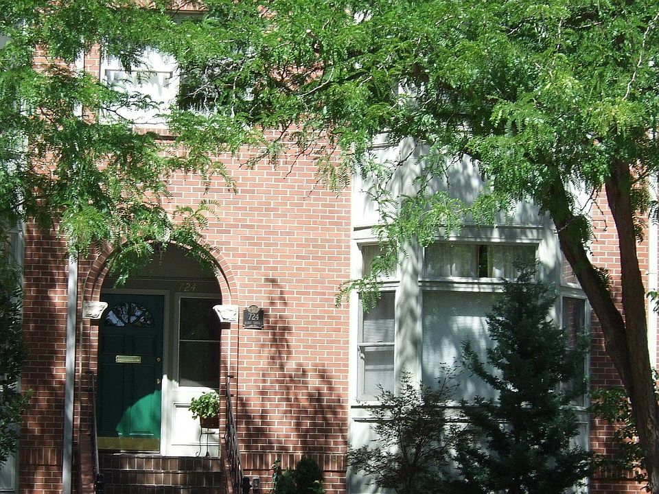 Georgian Style Townhome