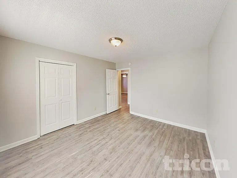 529 Ferncliffe Rd — Photo 11