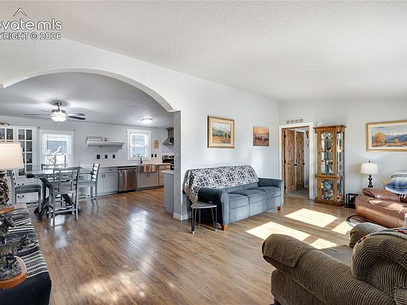 4th image of 15250 Ewing Ct