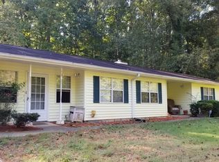 3905 Glenbrook Dr, Powder Springs, GA 30127