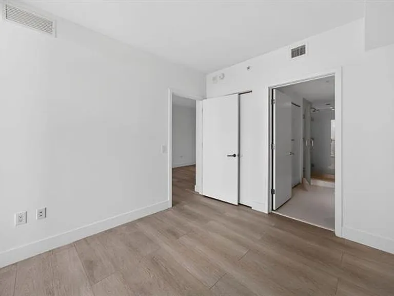 501 NE 31st St #3305 — Photo 26