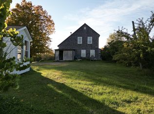 94 Reeves Rd, Bradford, ME 04410