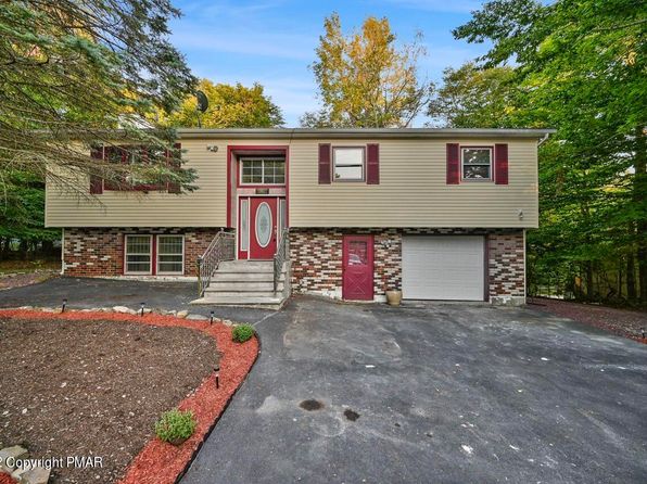 2471 Hidden Ln, Tobyhanna, PA 18466