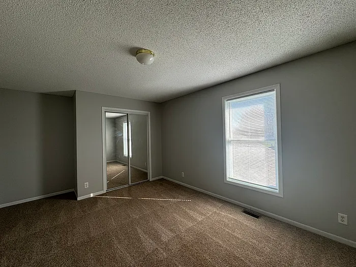 10634 N Locust Ct — Photo 12