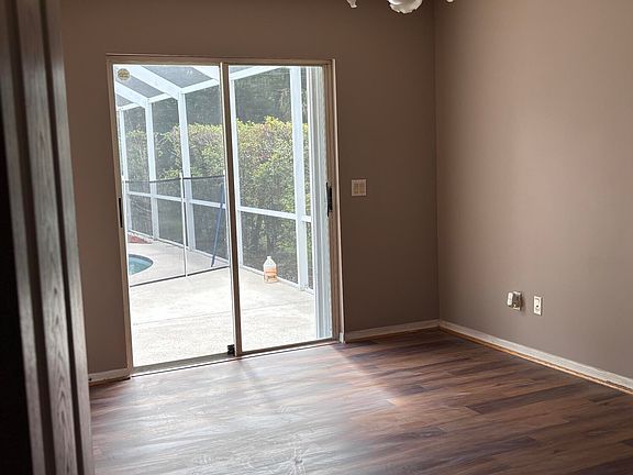 4th image of 3799 SW Ottawa Street