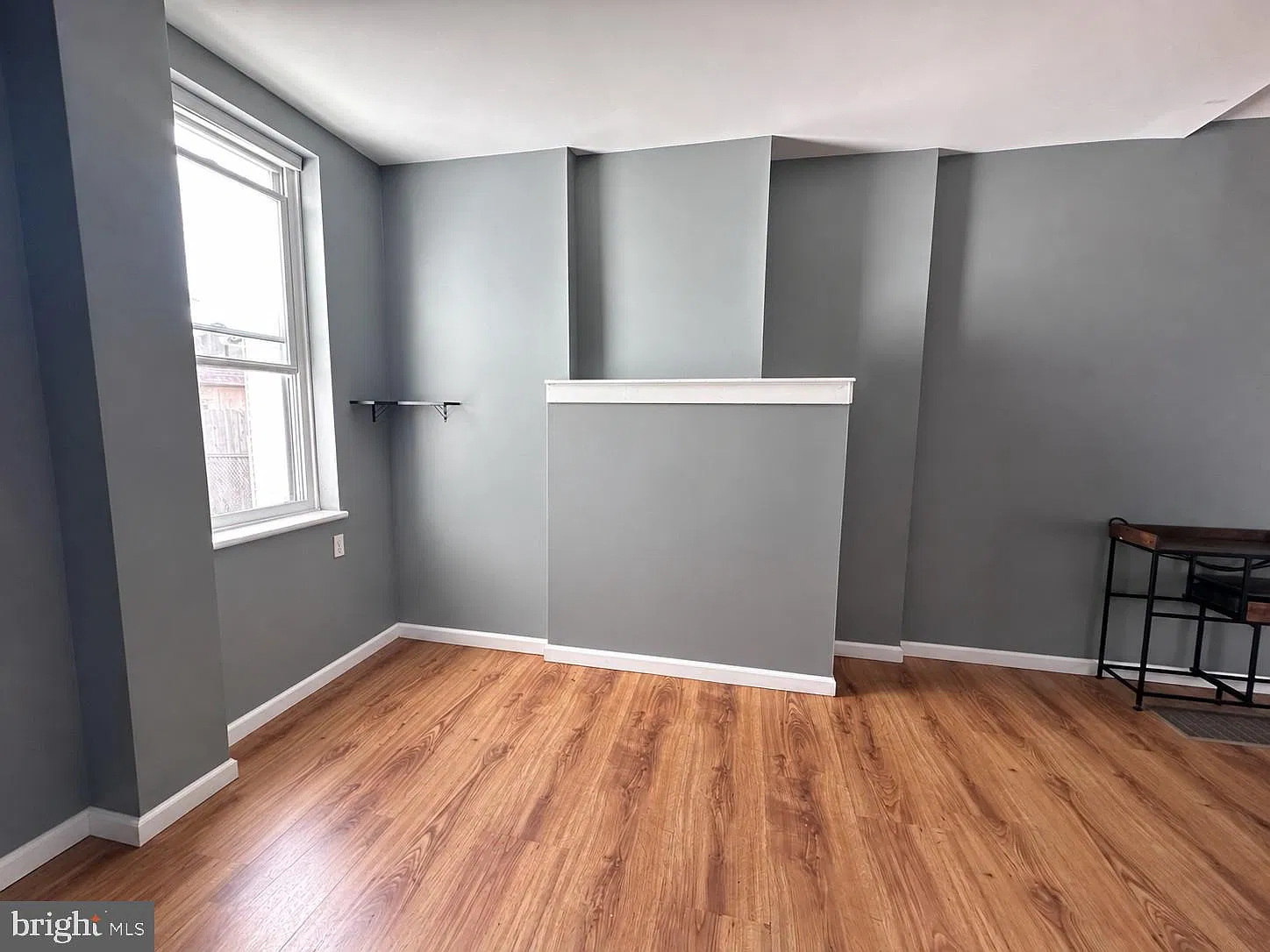 3 bed, 1.0 bath, 1116 sqft, $1,500 — Photo 2