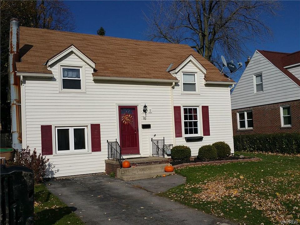 1st image of 16 Woodcliffe Ter