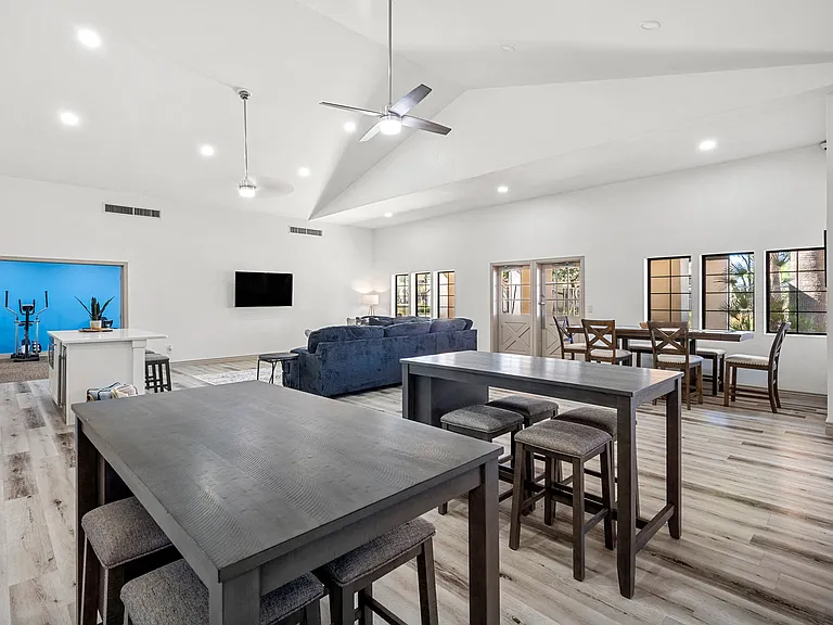 4250 E Busby Dr — Photo 16