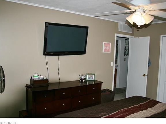 4th image of 2531 Royal County Down APT B