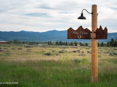 321 Amy Ln, Driggs, ID, 83422