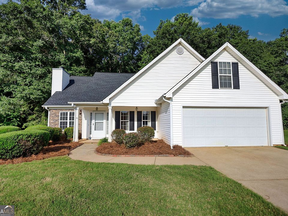 1st image of 25 Luke Ln