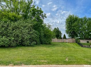 5722 N Mooring Way, Peoria, IL 61615
