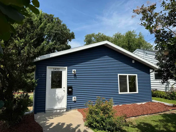 1422 Rush Ave, Oshkosh, WI 54902