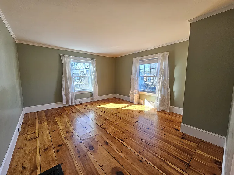 28 Lincoln St — Photo 16