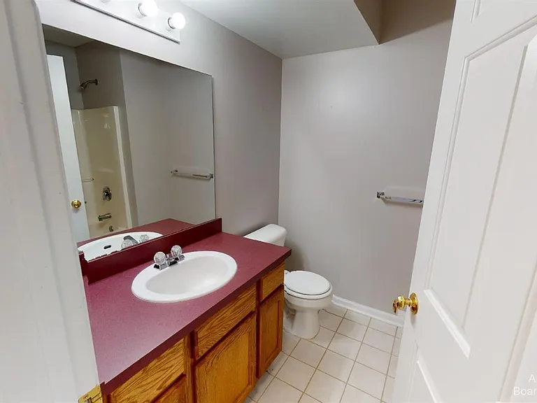 2666 S Knightsbridge Cir — Photo 10