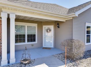 30 Northlight Way, Fitchburg, WI 53711