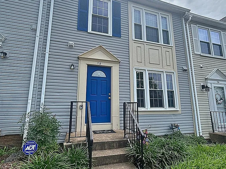 715 Acorn Ct — Photo 29