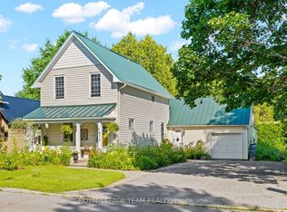6215 Abbott St W, Ottawa, ON K2S 0B4