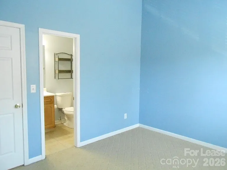 10260 Reindeer Way Ln — Photo 16