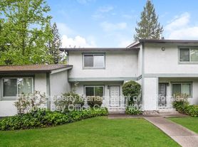 1125 Mission Blvd, Santa Rosa, CA