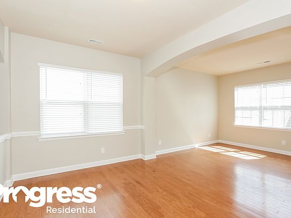3rd image of 4506 Clymer Ct