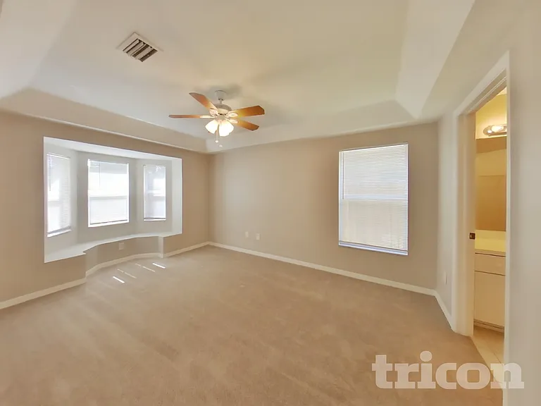 6739 Summer Haven Dr — Photo 10