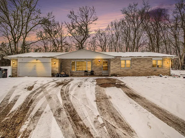246 Irving Park Dr, Battle Creek, MI 49037