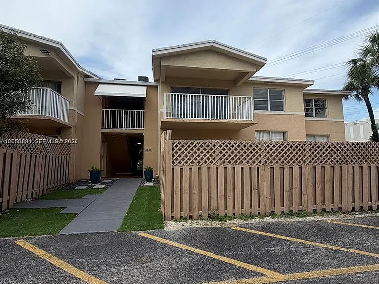 4134 NW 79th Ave #2A — Photo 2