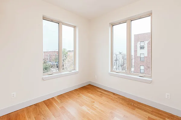 Rented by Nooklyn NYC LLC | media 22