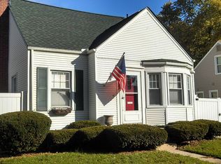 1386 W Saratoga Ave, Ferndale, MI