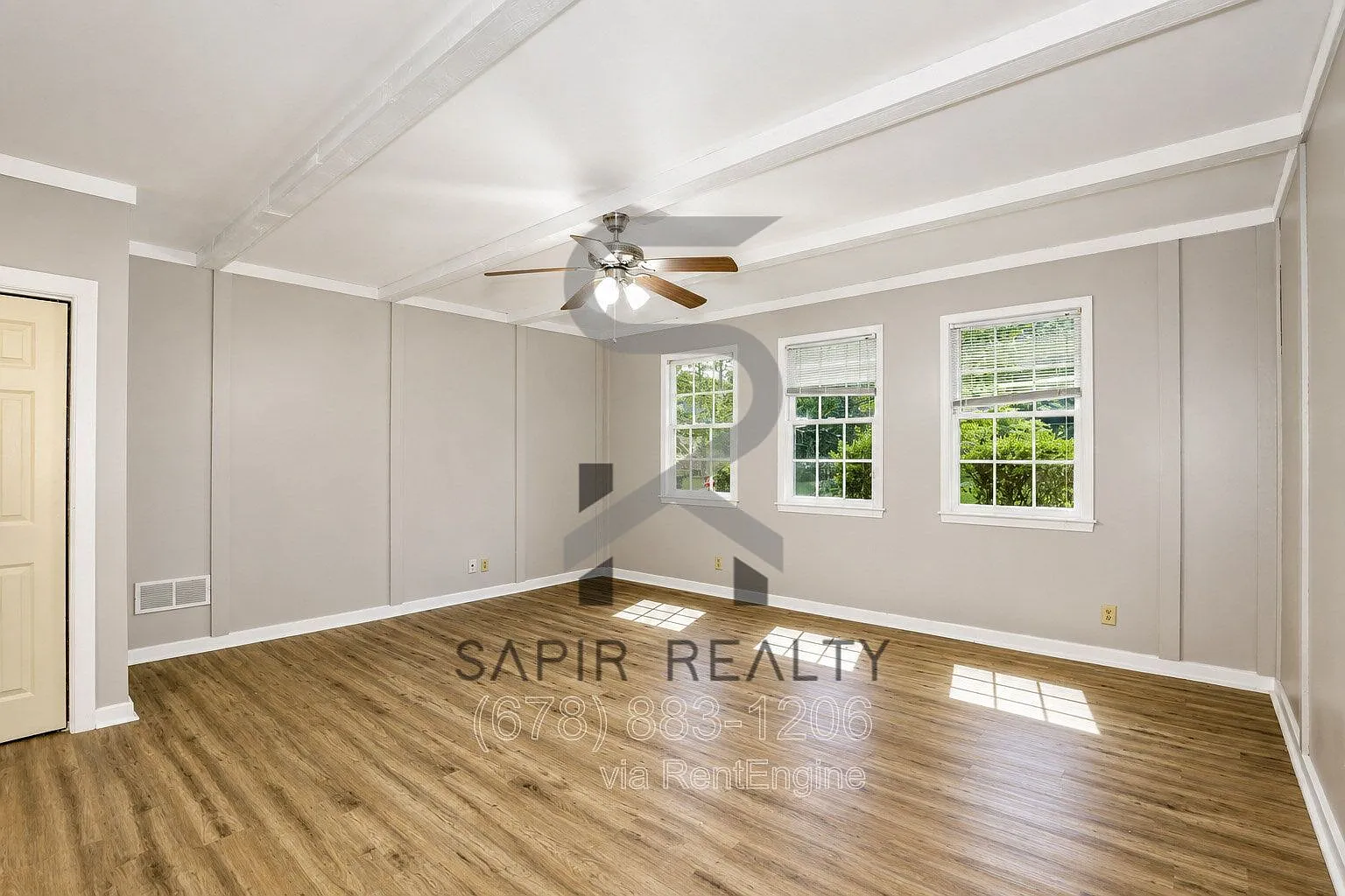 3 bed, 2.0 bath, 2088 sqft, $2,175 — Photo 3