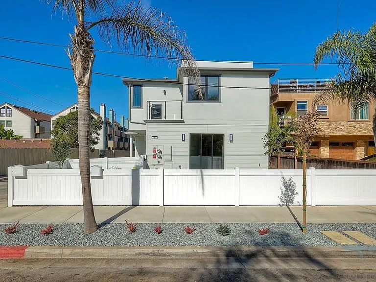 124 Donax Ave — Photo 2