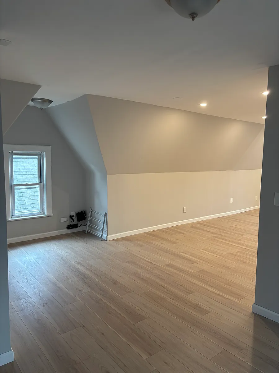 Building Photo - 117 E Grant Ave #2