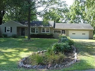 1st image of 305 Lorraine Dr
