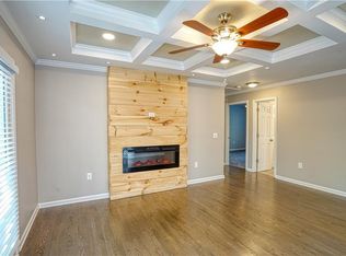 2915 The Lake Rd, Gainesville, GA 30501