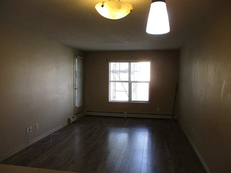 11453 Ellerslie Rd SW — Photo 11