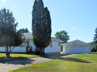 1248 Wilson St, Niagara, WI 54151