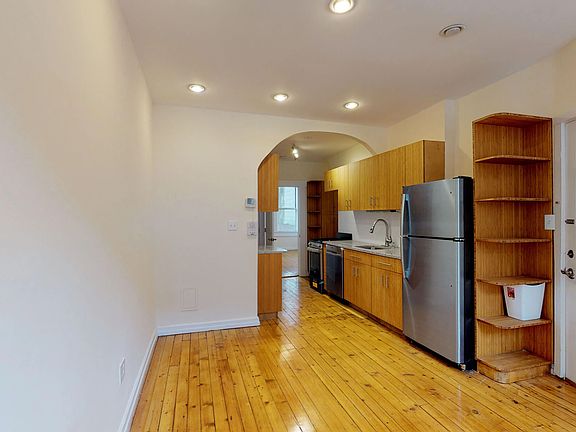 2nd image of 155 W 9th St #1