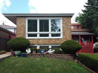 9122 S Oglesby Ave, Chicago, IL 60617