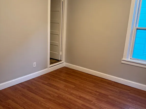 33 Independent St #3, New Bedford, MA 02744