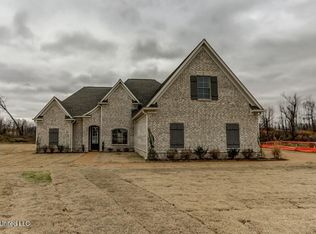 8071 Briscoe Dr, Olive Branch, MS 38654