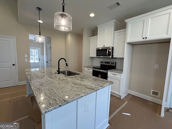 5th image of 116 Celebration Blvd