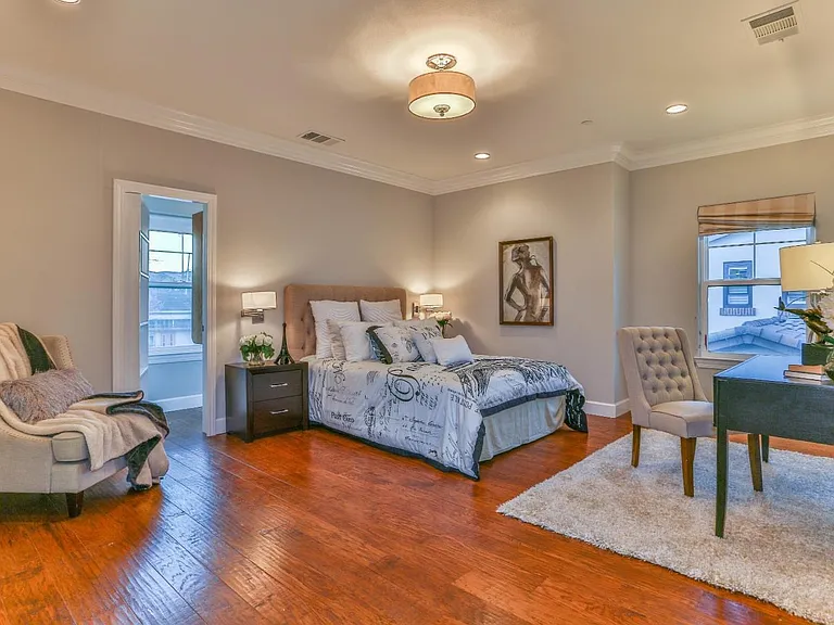 Primary suite