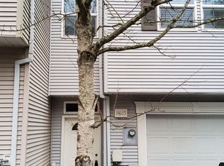 14185 SW Cougar Ridge Dr, Beaverton, OR 97008