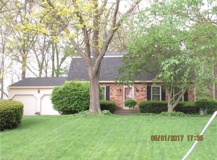 53 Scenic View Dr, Akron, OH 44321